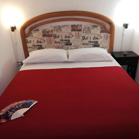 Il Posto Giusto Station Rooms Palermo Exterior foto